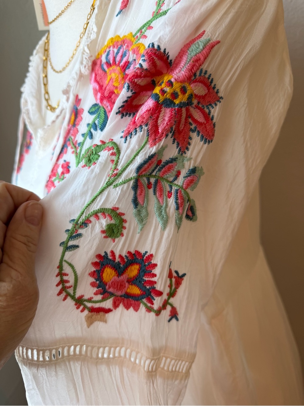 NWT. Johnny Was  White Embroidered Floral Boho Dress Size Small - Picture 6 of 15
